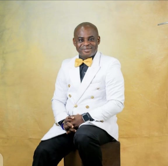 Court Hill College - Head Teacher